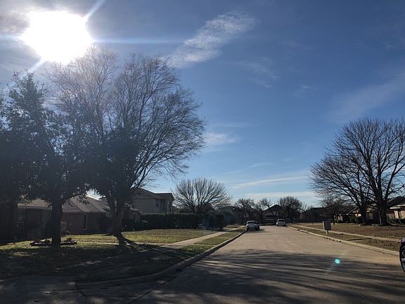 5th image of 523 Glenwood Dr