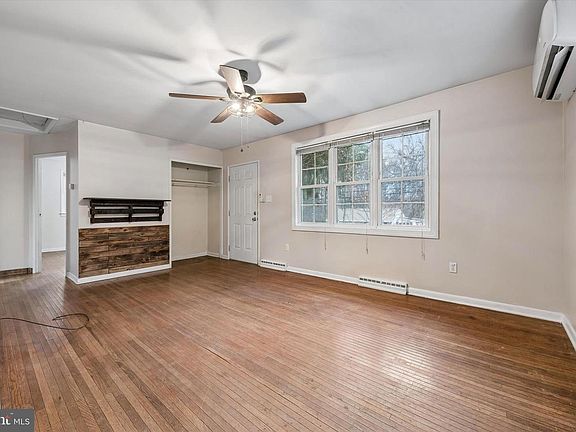 3rd image of 424 Walther Rd