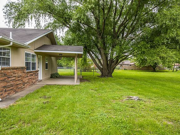 4th image of 174 Township Dr