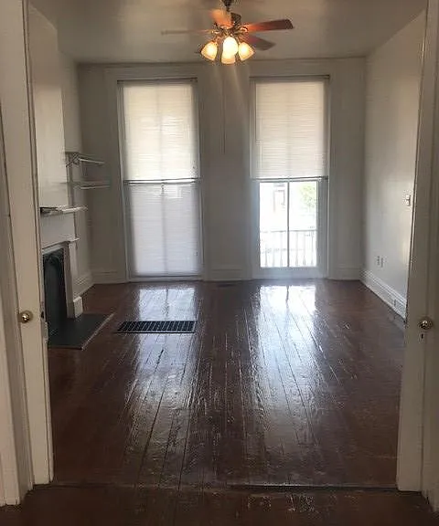 1109 W Clay St — Photo 5