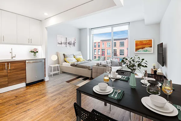 Rented by 843 Lexington Holdings LLC | media 7