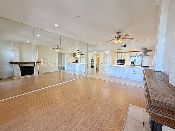 3rd image of 2559 Plaza Del Amo Unit 205