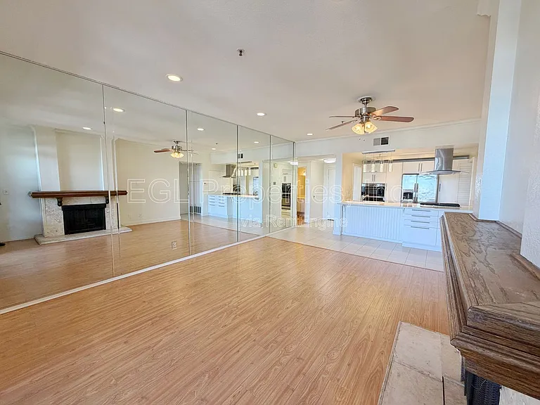 2559 Plaza Del Amo #205 — Photo 1