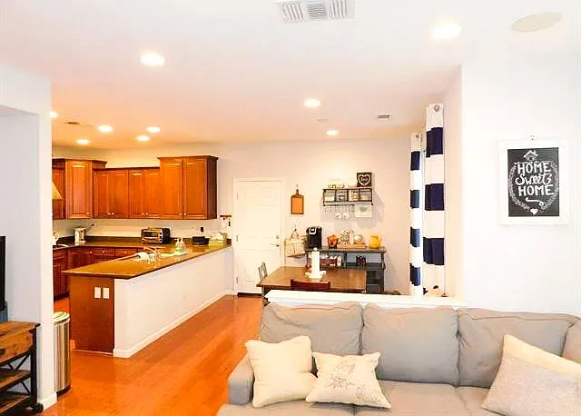 409 Rayos Del Sol Dr — Photo 6
