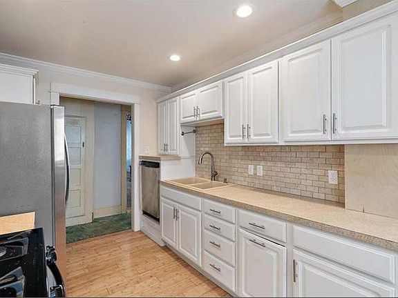 5th image of 357 Richard Ter SE #1