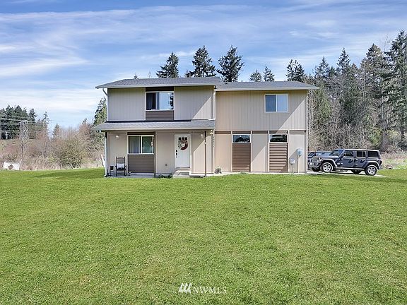 4th image of 33211 89th Avenue Ct S
