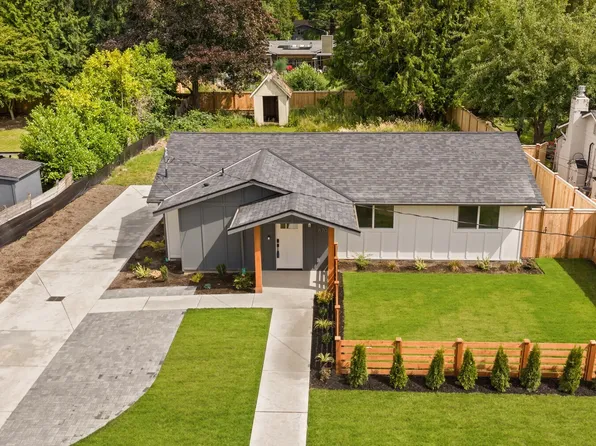 8708 NE 140th Street #A, Kirkland, WA 98034