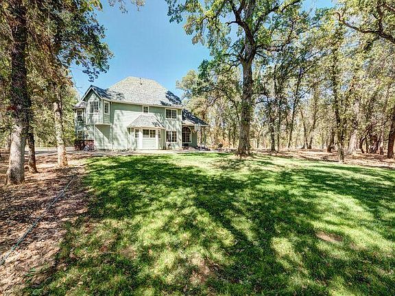 3rd image of 22079 Vine Ct