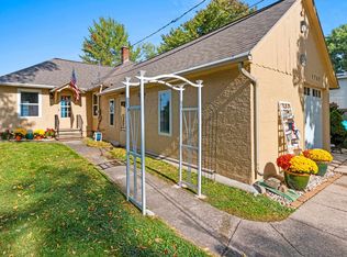 1757 E Shore Cir, Green Bay, WI 54302