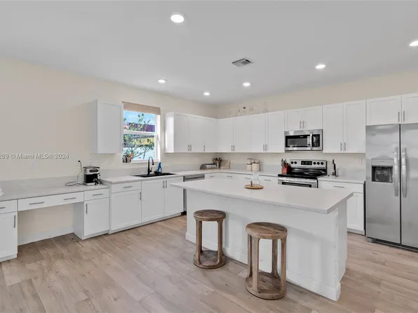 13344 SW 184th Ter, Miami, FL 33177