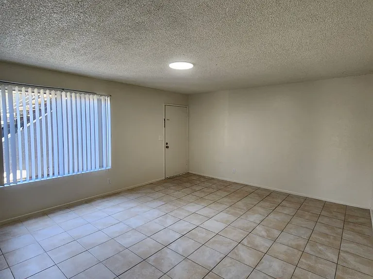 7412 Carie Ln — Photo 2