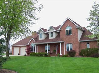 1689 W Highland Ct, Warsaw, IN
