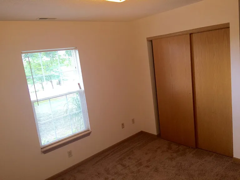 1130 Pittsburg Ave NW — Photo 7