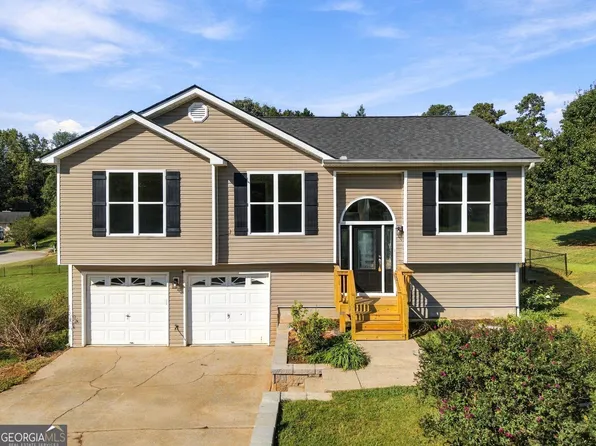 6035 Daffodil Dr, Flowery Branch, GA 30542