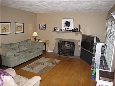 2nd image of 3741 Wenzler Dr