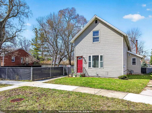 215 N Erie St, De Pere, WI 54115