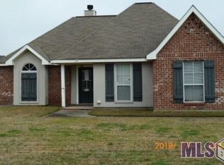 39432 Lakepoint Dr, Prairieville, LA 70769