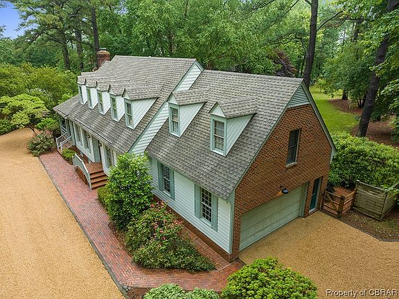 4th image of 220 Jethro Ln