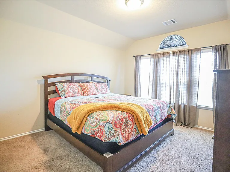 2182 Liriope Ln — Photo 31