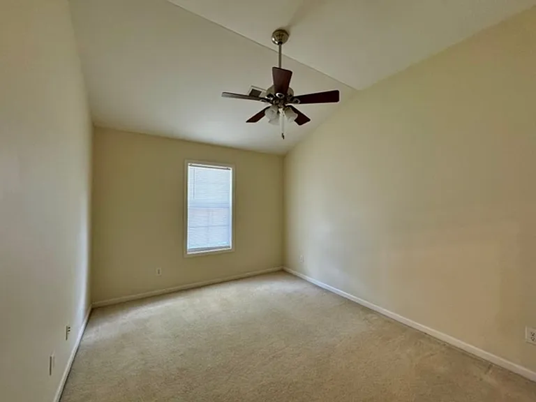 213 Chateau Pl — Photo 10