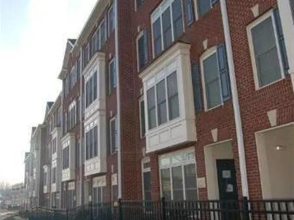4565 Whittemore Pl #1331, Fairfax, VA 22030