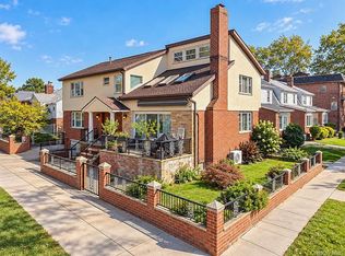 40-45 192nd #1, Flushing, NY 11358