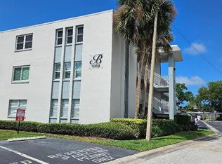 9950 47th Ave N APT 303, Saint Petersburg, FL 33708