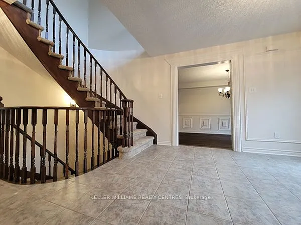 19 Northview Cres — Photo 7