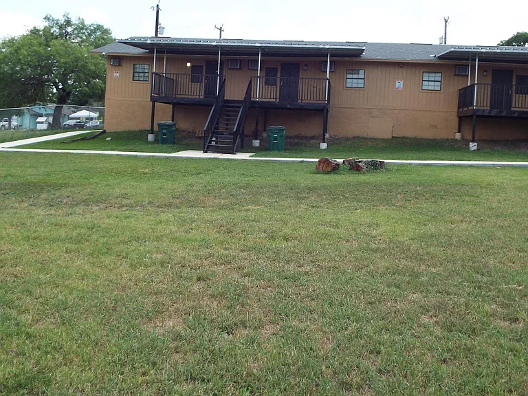 2519 Hicks Ave #3 — Photo 28