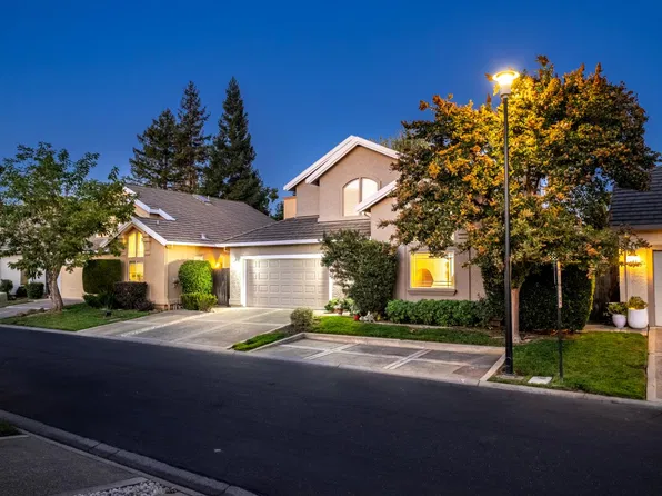 2315 Fallwater Ln, Carmichael, CA 95608