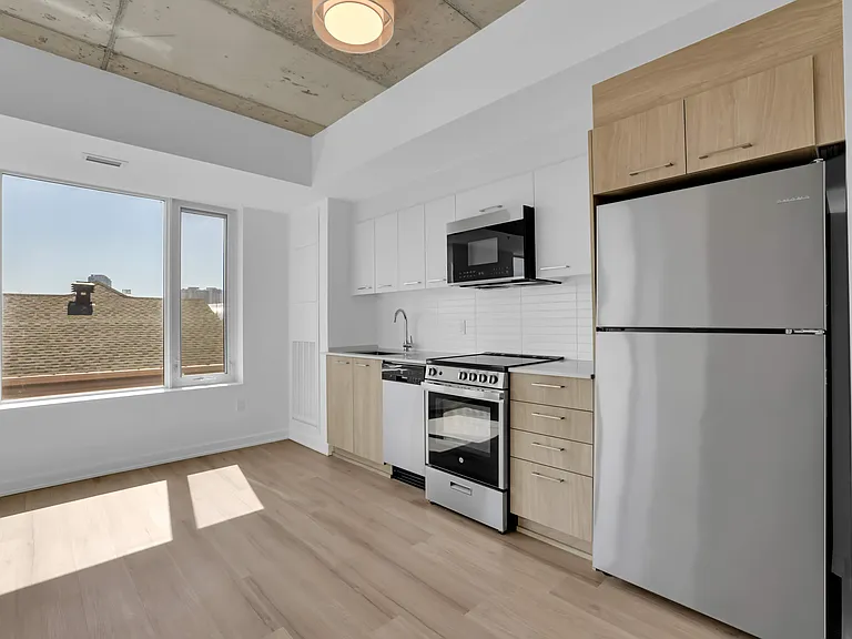 36 Robinson Ave — Photo 54
