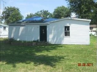 3367 S Grove Dr, Monroe, MI 48162