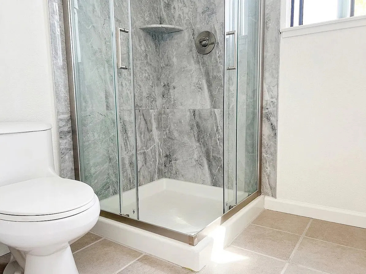 3 bed, 2.5 bath, 1596 sqft, $5,000 — Photo 3