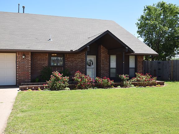 2nd image of 2505 NW Robinhood Dr