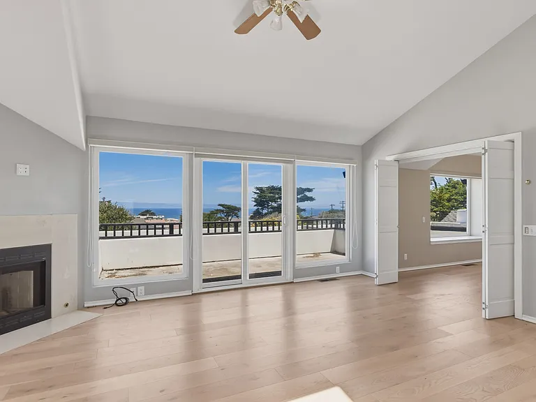 1250 Del Monte Blvd — Photo 27