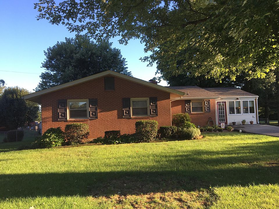 1st image of 427 Elden Ave
