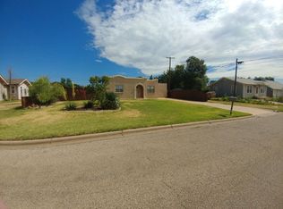 1310 W 10th St, Plainview, TX 79072