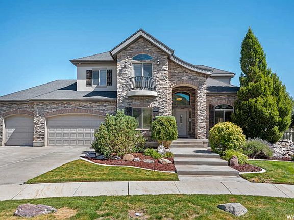 2nd image of 6026 W Trailview Way