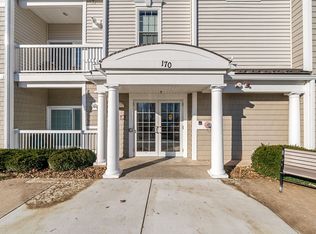 170 Clocktower Dr #104, Waltham, MA 02452