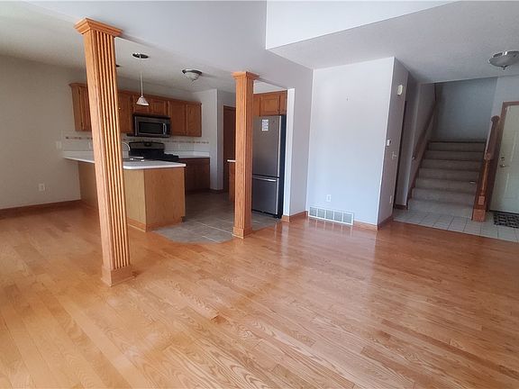 4th image of 3907 Blossom Ter Building 10