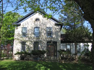 1054 County Road C, Grafton, WI 53024