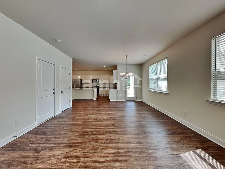 600 Lake Vista Ct — Photo 7