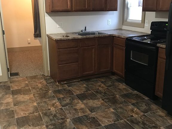 3rd image of 1011 7th St #675