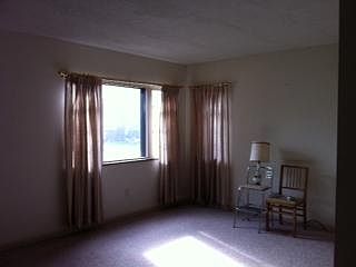 2nd image of 804 Banfield Ave