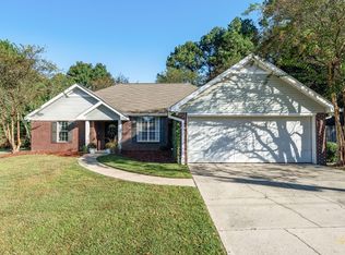 241 Somerset Dr, Hattiesburg, MS 39402