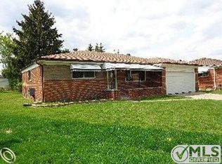 27821 Walker Ave, Warren, MI 48092