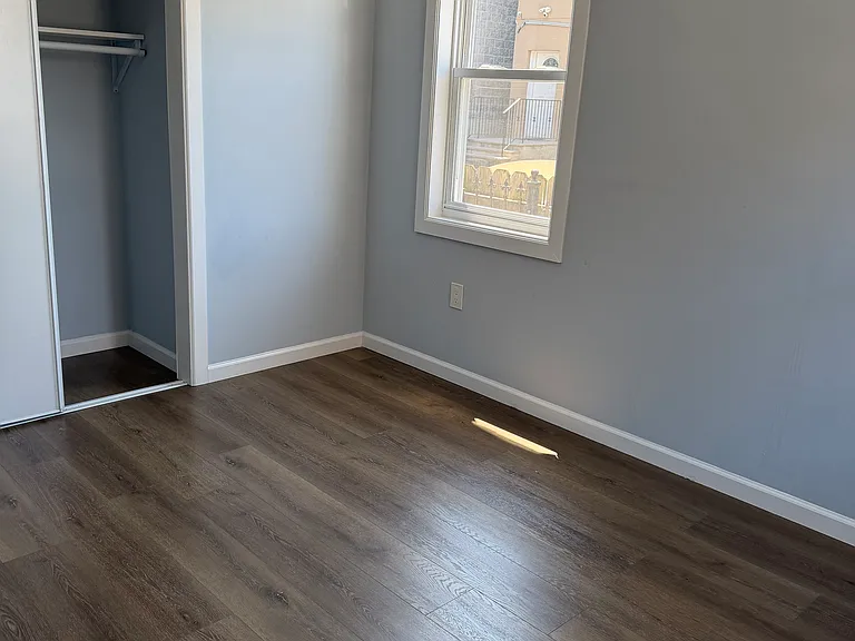 8 Green St #1 — Photo 9