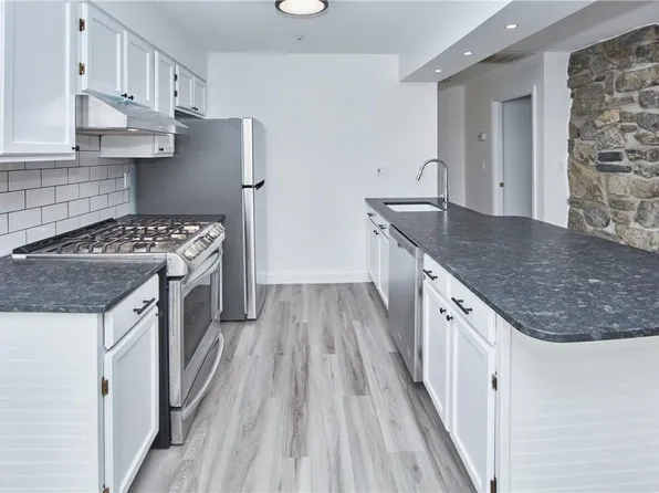 28 Homestead Village Drive, Warwick, NY 10990