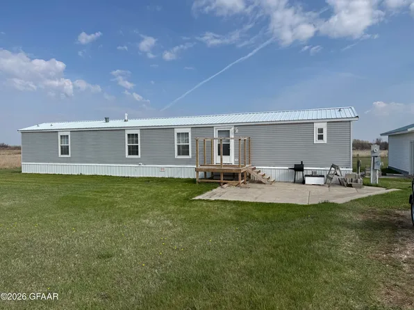 2254 Oak Ave NE, Emerado, ND 58228
