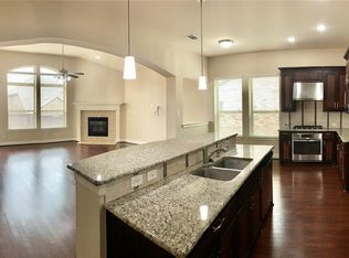 415 Palacio St, Irving, TX 75039